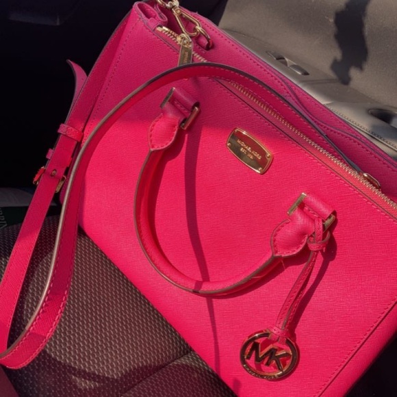 Pink Michael Kors purse - Picture 3 of 4